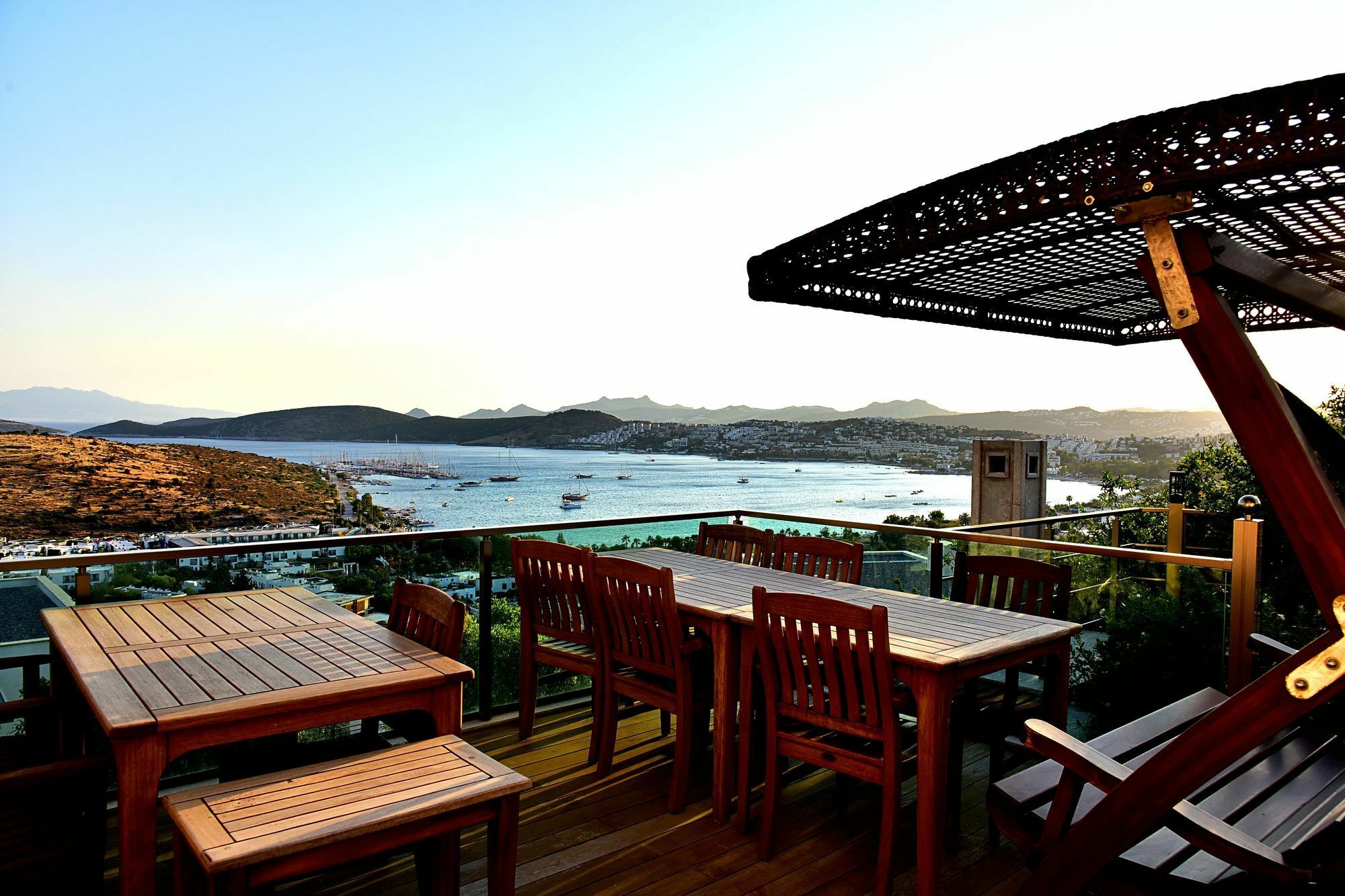 Degirmenburnu Aparthotel 3*