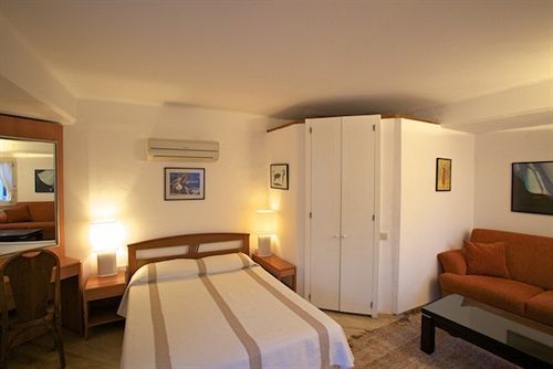 Hotel Antique Theatre 3*
